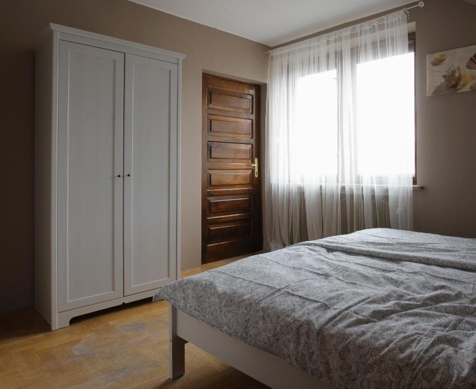 4 Couples & 4 Friends Hostel クラクフ 部屋 写真