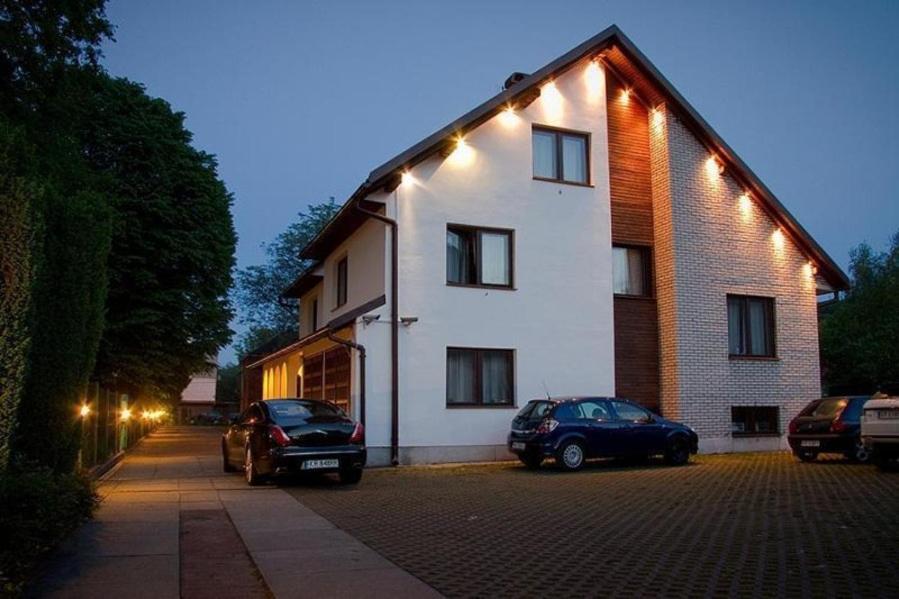 4 Couples & 4 Friends Hostel クラクフ エクステリア 写真